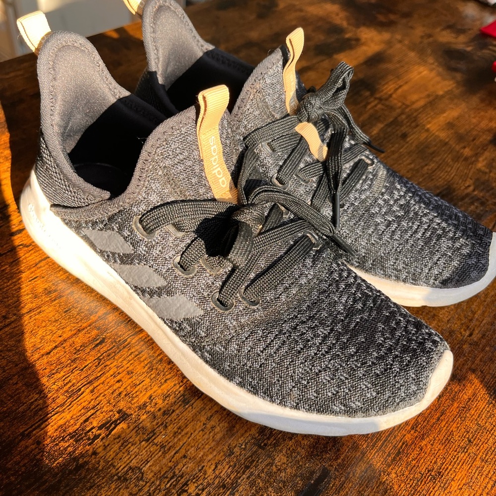 Women’s adidas cloudfoam black white beige